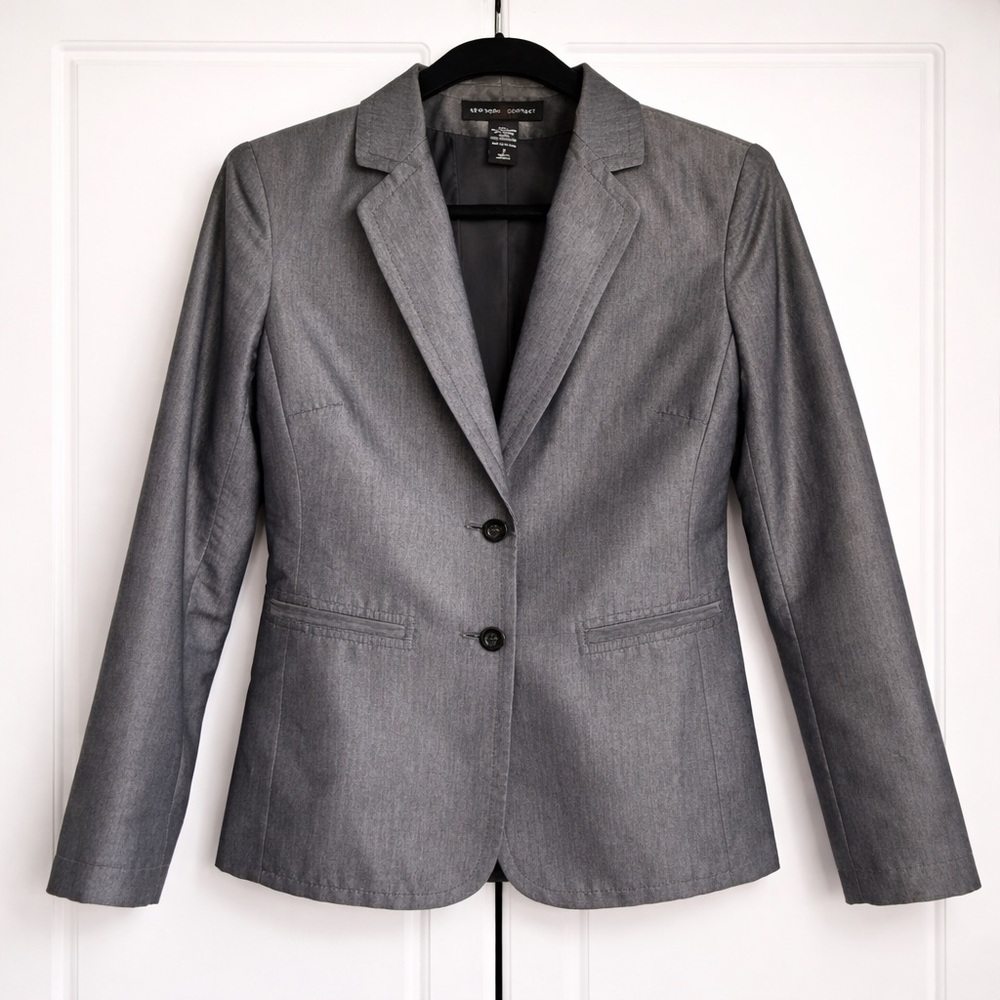 New York & Company Stretch Blazer – Size 2
